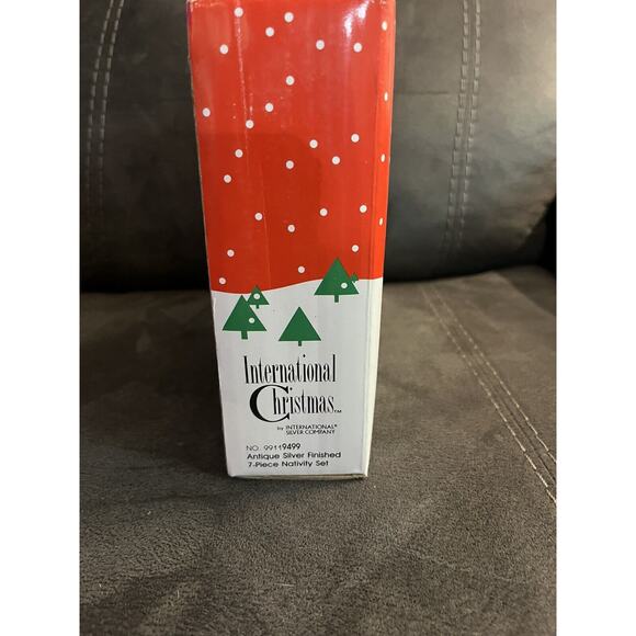 International Christmas 7-Piece Antique Silver Finish Resin Nativity Set in Box - Picture 2 of 4